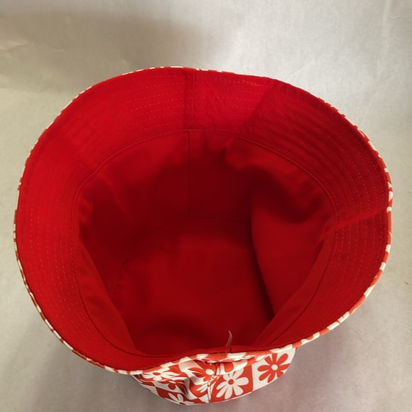 Bucket Hat in Red/Orange & White with Checker/flower Pattern, girls one size - Picture 2 of 6
